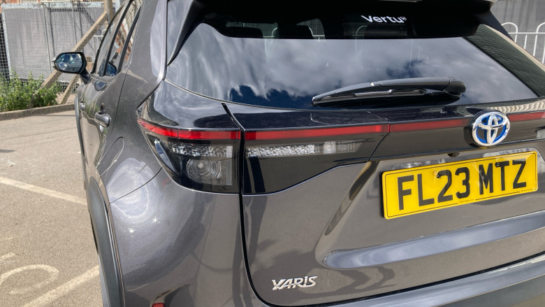 Toyota Yaris Cross 1.5 Hybrid Design 5dr CVT Hybrid Estate